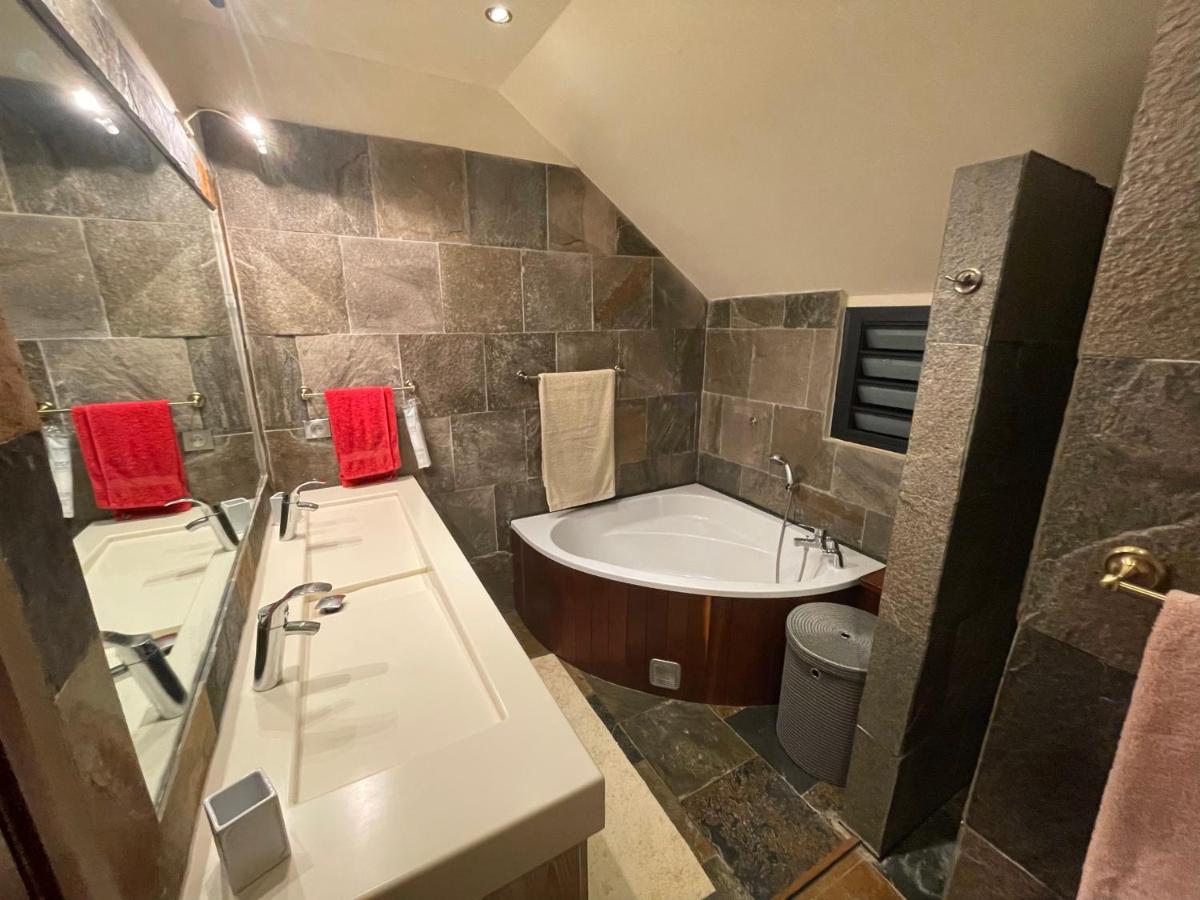 Chambre "Bleu Ocean" Villa Hermes Saint Pierre Esterno foto